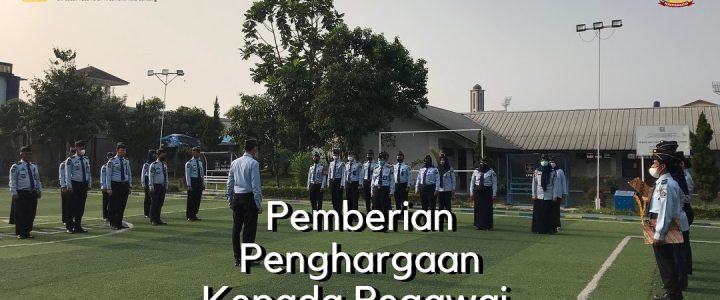 Dua Petugas LPKA Kelas II Bandung Diganjar Penghargaan Pegawai Teladan