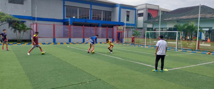 Free and Safe Indonesia Foundation Menggelar Latihan Sepakbola di LPKA Bandung