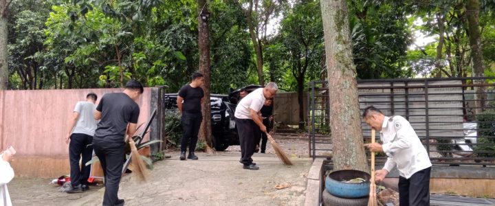 LPKA Bandung Gelar Bakti Sosial Bersihkan Rumah Ibadah Sambut Ramadhan LPKA Bandung Gelar Bakti Sosial Bersihkan Rumah Ibadah Sambut Ramadhan