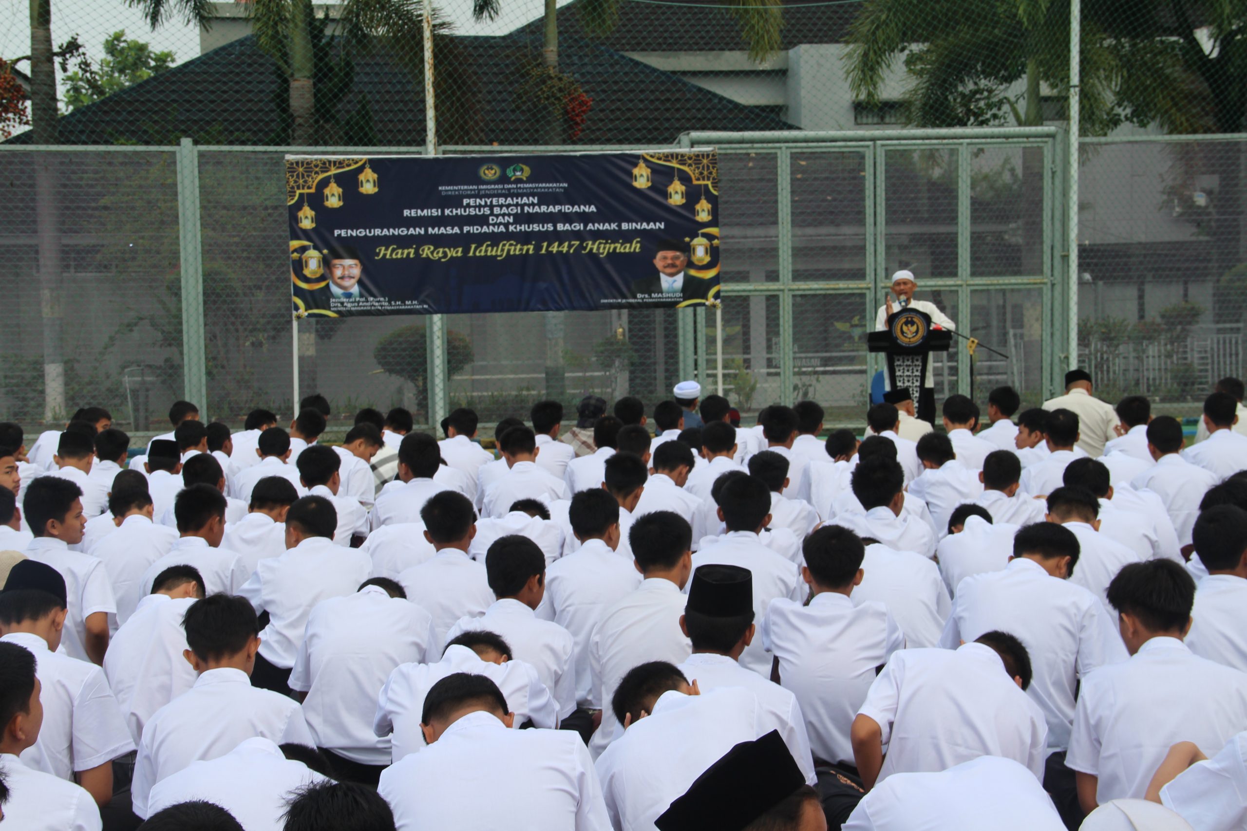 LPKA Bandung Laksanakan Sholat Idul Fitri dan Pemberian Remisi bagi Anak Binaan