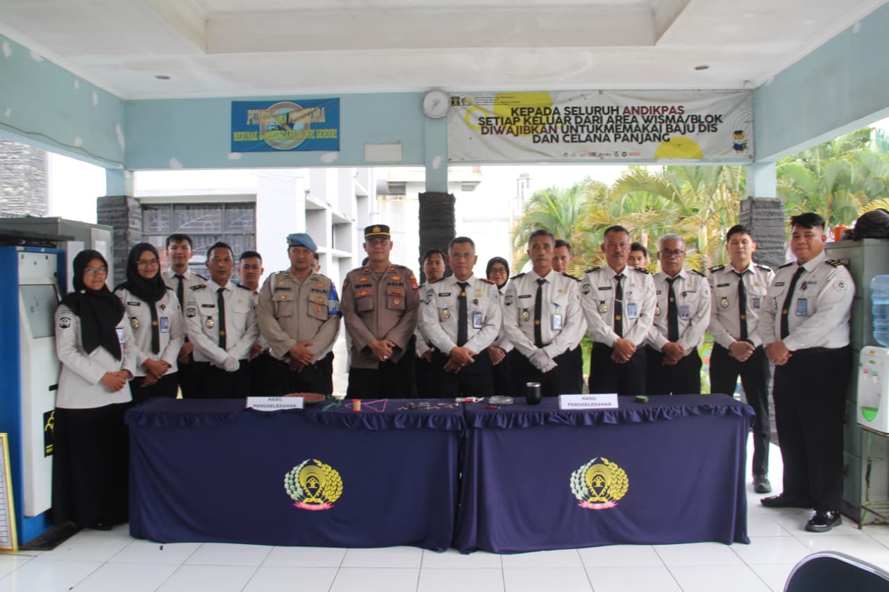 Perkuat Keamanan, Blok Hunian Sadewa LPKA Bandung Digeledah dalam Rangka Hari Bhakti Pemasyarakatan ke-62