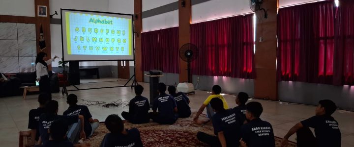 LPKA Kelas II Bandung Selenggarakan English Club untuk Tingkatkan Kemampuan Bahasa Inggris Anak Binaan