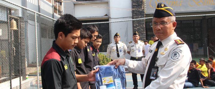 Dukung Pola Hidup Bersih dan Sehat, LPKA Bandung Bagikan Alat Kebersihan kepada Anak Binaan